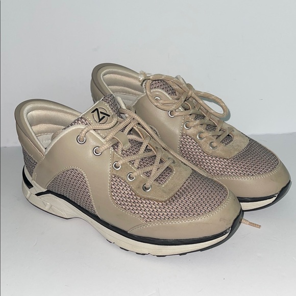 ZEBA Tan and Cream mens Sneakers - Picture 1 of 6